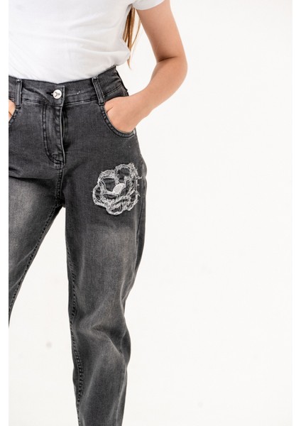 Kız Çocuk Çiçek Nakışlı Kot Pantolon