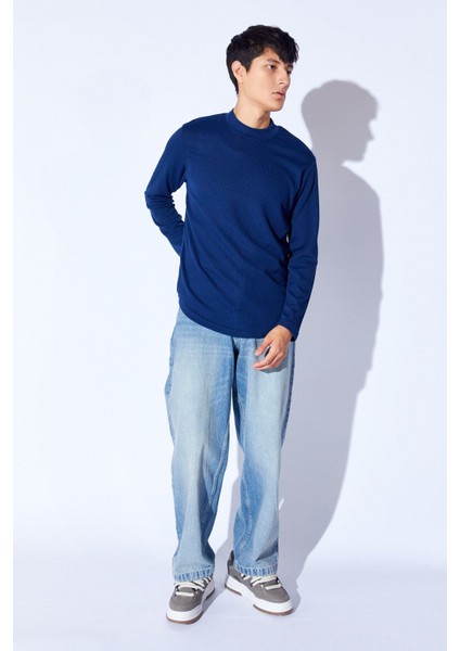 Indigo Bisiklet Yaka Jakarlı Dokulu Kumaş Slim Fit Basic Uzun Kol Erkek Tshirt | EE1000229954 modelleri