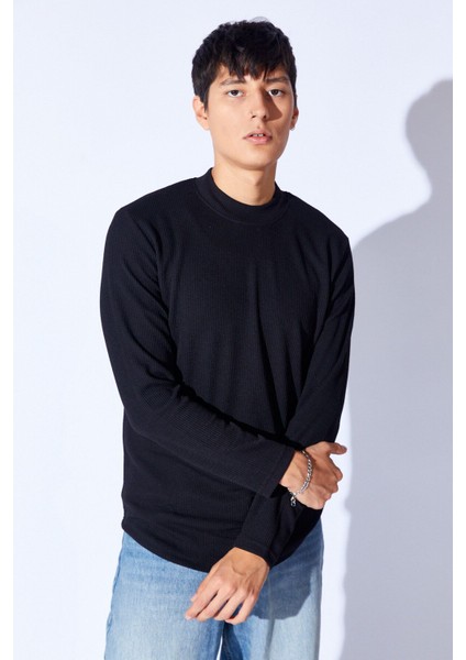 Siyah Bisiklet Yaka Jakarlı Dokulu Kumaş Slim Fit Basic Uzun Kol Erkek Tshirt | EE1000229954 fiyatları