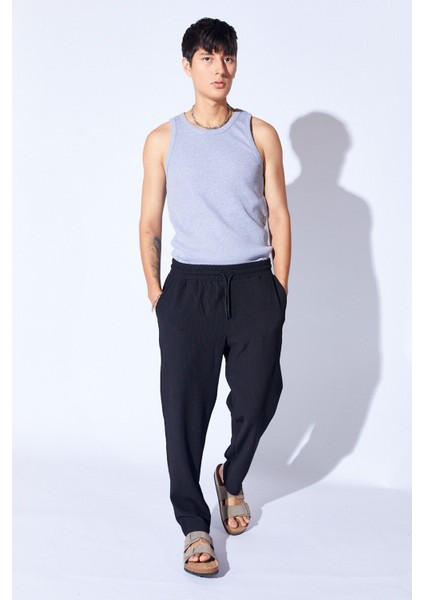 Siyah Beli Lastikli Baggy Kalıp Rahat Kesim Örme Dokulu Pantalon Jogger | EE1000619928