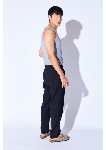 Siyah Beli Lastikli Baggy Kalıp Rahat Kesim Örme Dokulu Pantalon Jogger | EE1000619928