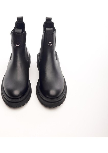 Deri Kadın Bot modelleri