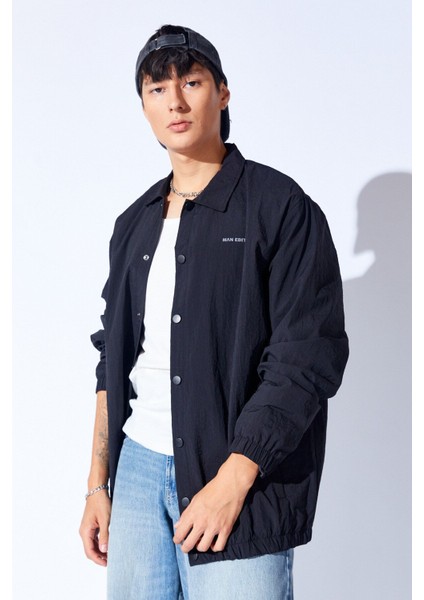 Siyah Paraşüt Kumaş Baskılı Çıtçıtlı Yağmur Geçirmez Oversize Mont | EE1000345791