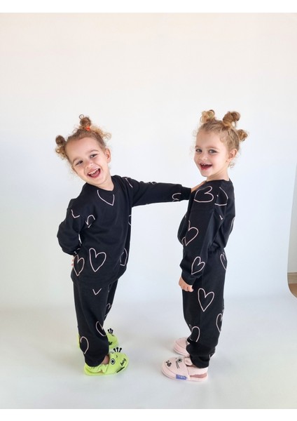 Çocuk Siyah Kalpli Pijama Takımı