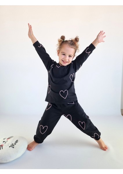 Çocuk Siyah Kalpli Pijama Takımı