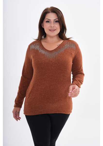 Kadın Uzun Kollu Yakası Taş Detaylı Büyük Beden Triko Görünümlü BLUZ-BGB33