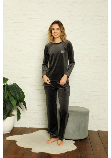 Kadın Bisiklet Yaka Ipeksi Kadife Kışlık Uzun Kol Cepli Pijama Takımı fiyatları