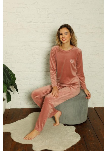 Kadın Bisiklet Yaka Ipeksi Kadife Kışlık Uzun Kol Cepli Pijama Takımı fırsatları