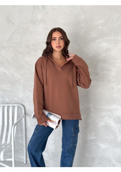 V Yaka Kapuşonlu 3 Iplik Basic Sweatshirt