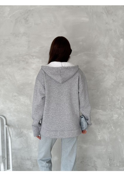 V Yaka Kapuşonlu 3 Iplik Basic Sweatshirt fiyatları