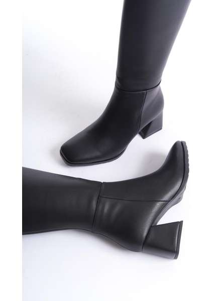 Cezstar Siyah Kalın Topuklu Küt Burun Çizme fırsatları