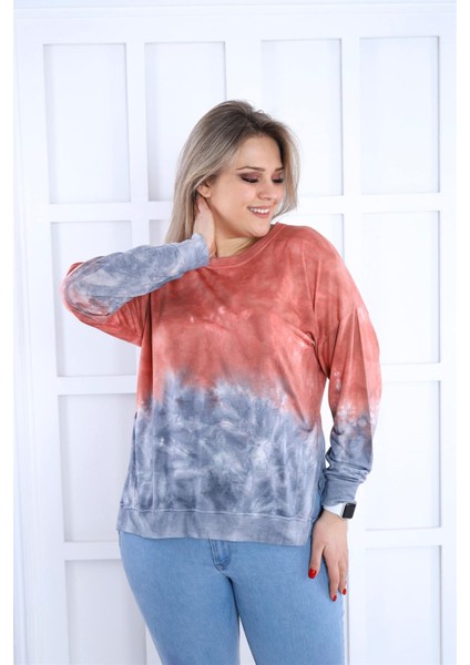 Kiremit-Mavi Batikli Yanları Yırtmaçlı Sweat modelleri