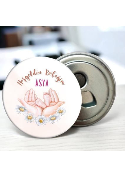 Hoş Geldin Bebek 58 mm Buzdolabına Yapışabilen Açacaklı Metal Magnet (Model 04)