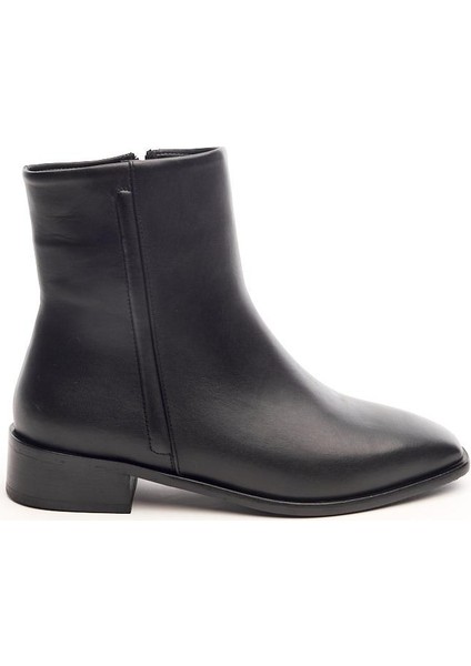 Klasik Deri Fermuarlı Kadın Bot