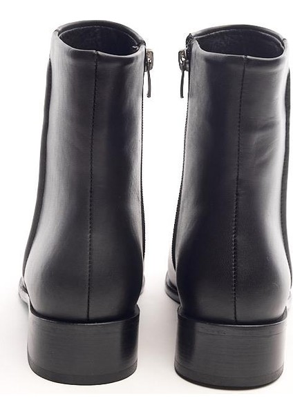 Klasik Deri Fermuarlı Kadın Bot fırsatları