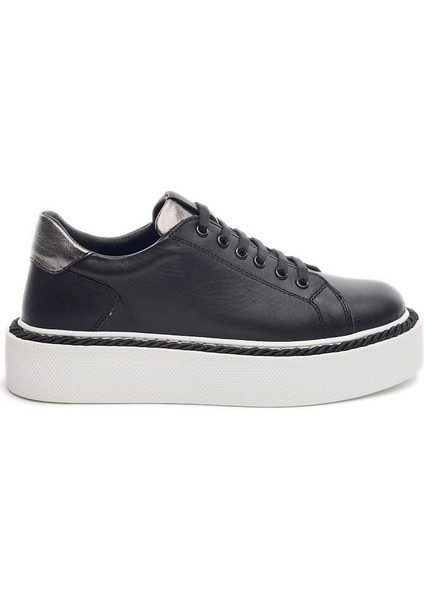 Bağcıklı Kadın Sneaker