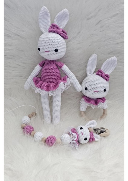Amigurumi Uyku Arkadaşı Pembe Etekli Tavşan, Çıngırak ve Emzik Zinciri 3'lü Set