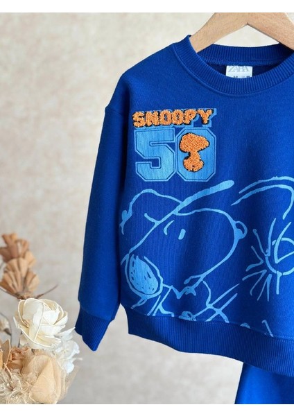 Peanuts Snoopy Süzene Nakış Detaylı Eşofman Takımı modelleri