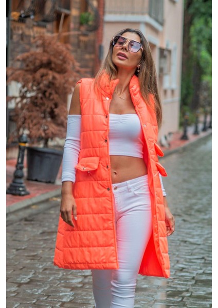 Turuncu Nar Dik Yaka Cep Detaylı Uzun Şişme Yelek fiyatları