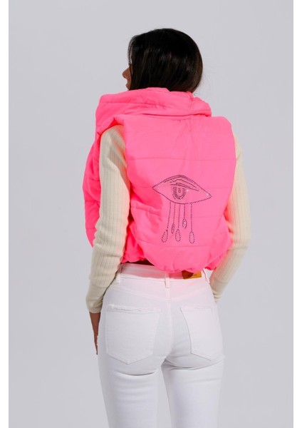 Pembe Sırtı Taş Işlemeli Dik Yaka Kısa Şişme Yelek indirimleri