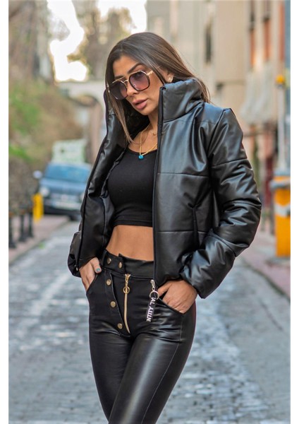 Siyah Dik Yaka Kısa Deri Şişme Mont