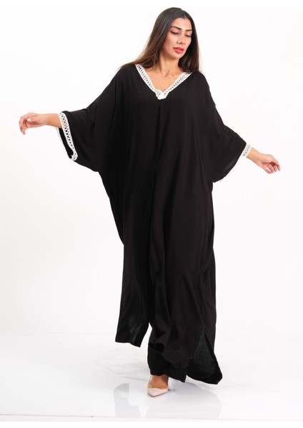 Siyah V Yaka Dantel Detaylı Önden Yırtmaçlı Cepli Tunik Pantolon Ikili Takım