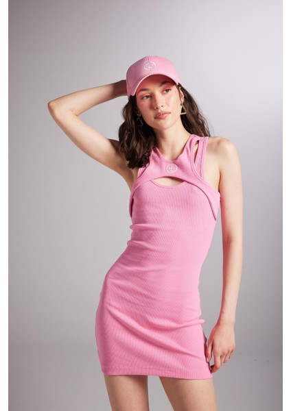Carlin Elbise Pembe