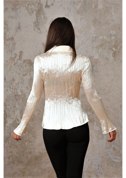 Ekru Saten Piliseli Uzun Kollu Gömlek indirimleri