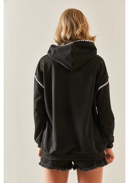 Siyah Nakış Detaylı Kapüşonlü Sweatshirt modelleri
