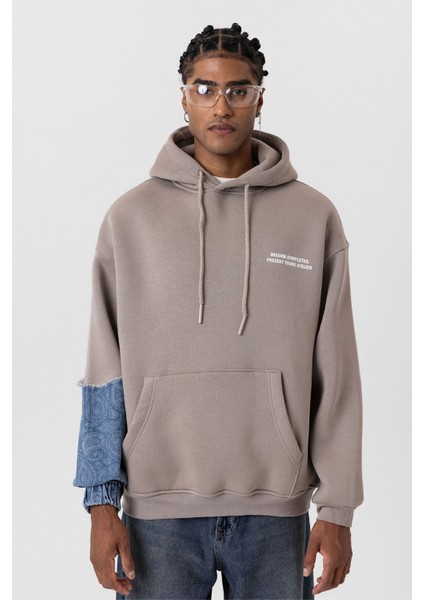 Kapüşonlu Kol Detaylı Oversıze Sweatshırt Vizon modelleri