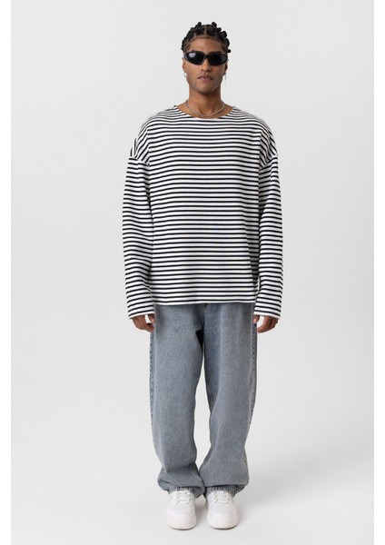 Yaka Detaylı Oversıze Sweatshırt Ekru fiyatları