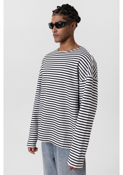 Yaka Detaylı Oversıze Sweatshırt Ekru indirimleri