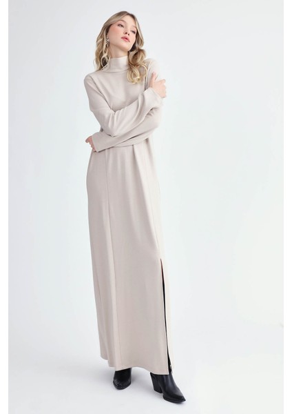 Balıkçı Yaka Yırtmaçlı Uzun Elbise modelleri