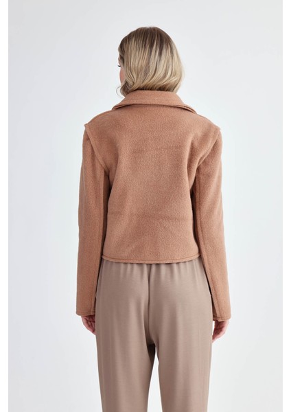 Gold Düğmeli Ters Dikiş Keçe Kumaş Crop Ceket indirimleri