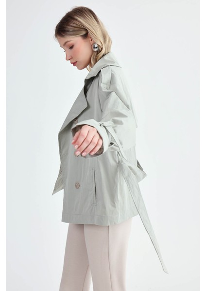 Kemerli Kısa Trençkot fırsatları