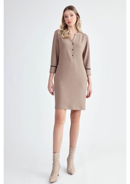 Hakim Yaka Düğmeli Uzun Kol Cepli Elbise