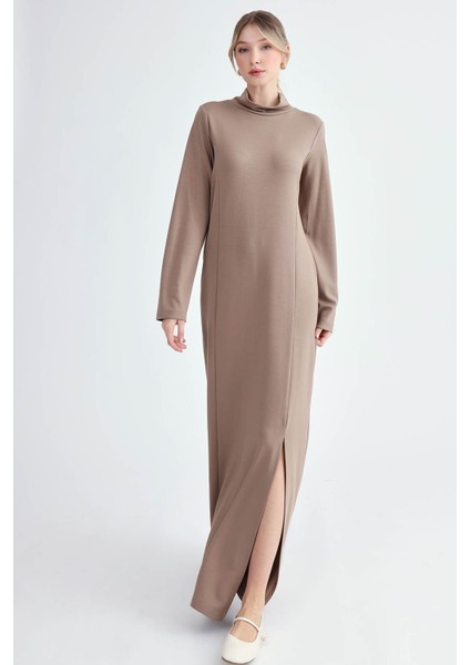 Balıkçı Yaka Yırtmaçlı Uzun Elbise modelleri