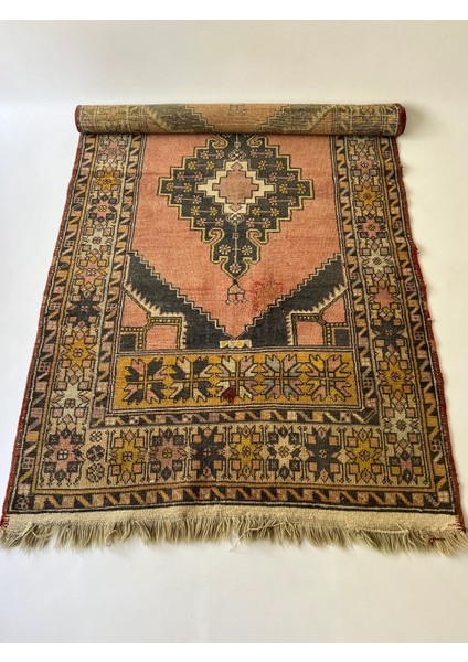 115X214 cm El Dokuma Boho Stili Antik Uşak Kilimi Püsküllü Yıkanabilir Kilim fırsatları