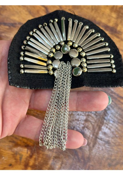 Zincir Püsküllü Tekli Apolet Arma Aplike 9 x 6 cm