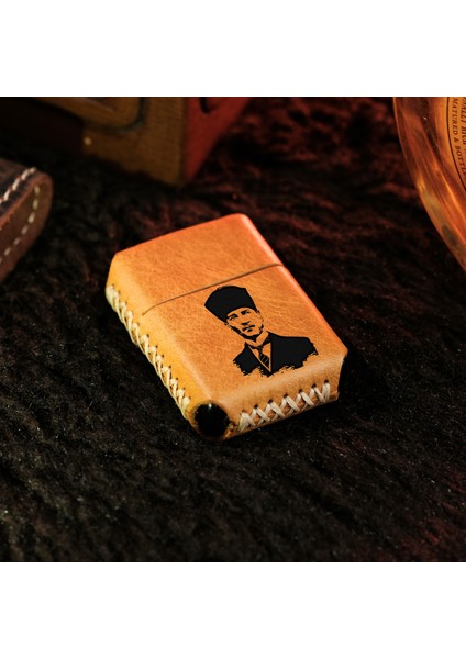 Kişiye Özel Benzinli Çakmak Hakiki Deri El Yapımı Zippo Tarzı Çakmak İsme Özel Deri Kaplama Benzinli Çakmak Doğum Günü Yıl Dönümü Yeni Yıl Hediyesi fiyatları