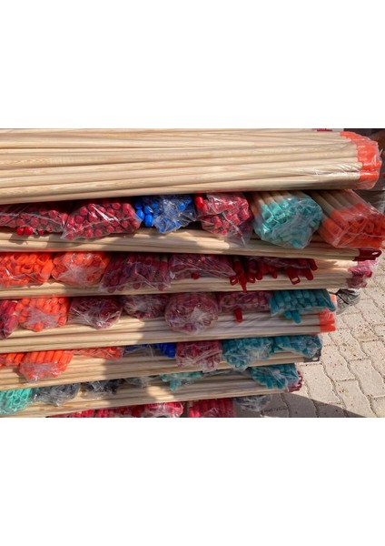 Fırça Sapı Ithal Çam Plastik Vidalı ( Finger Joınt ) 120 cm 25 Adet