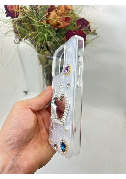 Apple iPhone 14 Pro Max Queen Tasarım Aynalı Taşlı Kılıf