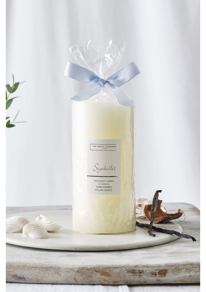 The White Company Seyşeller Sütun Mum, Tropikal Bergamot ve Amber Kokulu