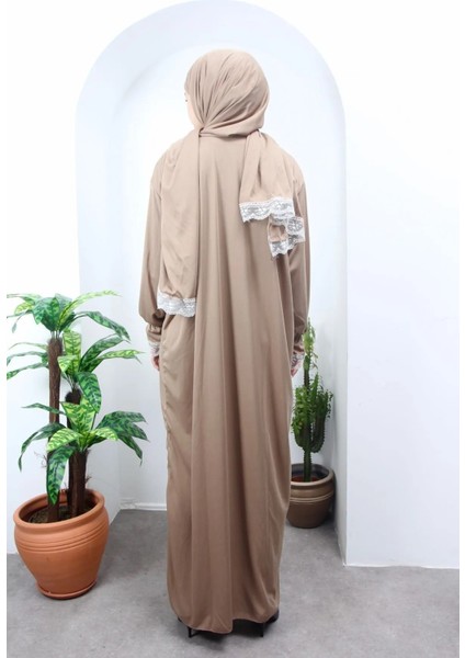 Mevsimlik Kendinden Başörtülü Dantelli Kadın Namaz Elbisesi, Terletmeyen Namaz Kıyafeti-Koyu Bej fiyatları