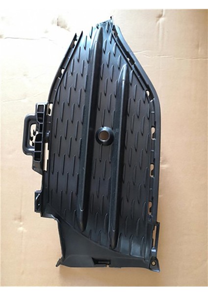 2538858104 Tampon Izgarası On Sag (Y.m.) Amg C253