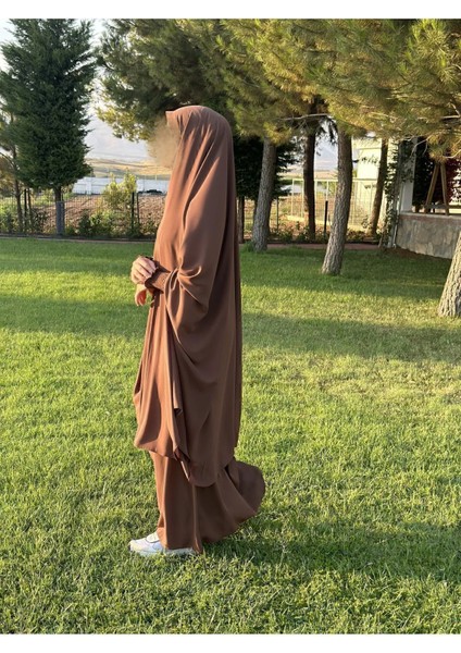 Iğneli Peçeli Başlı Afgan Takımı