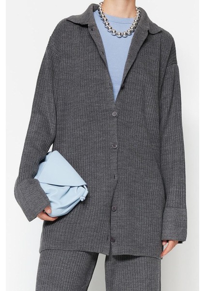 Kadın Moda Şık Geniş Paça Regular Boy Uzun Kollu Yırtmaç Detaylı Hırka-Pantolon Triko Takım modelleri