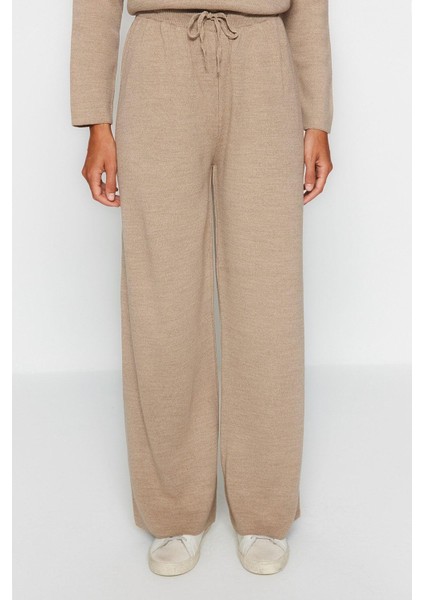 Tarz Kadın Modern Moda Normal Bel Boru Paça Dik Yaka Düğme Detaylı Triko Alt-Üst Takım modelleri