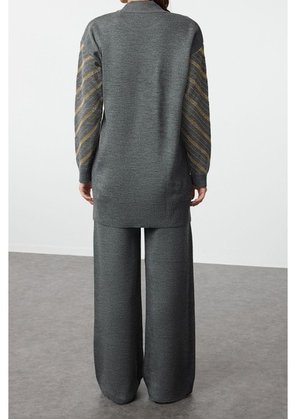 Tarz Kadın Modern Moda Normal Bel Boru Paça Dik Yaka Simli Triko Kazak Pantolon Alt-Üst Takım modelleri