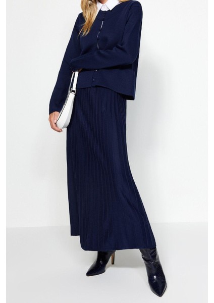 Tarz Kadın Modern Moda Normal Bel Boru Paça Bisiklet Yaka Düğmeli Hırka-Etek Triko Alt-Üst Takım fiyatları